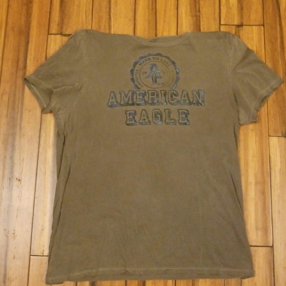 Men's American Eagle shirt